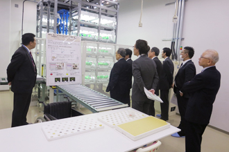2015年 職場見学 植物工場研究センター訪問
